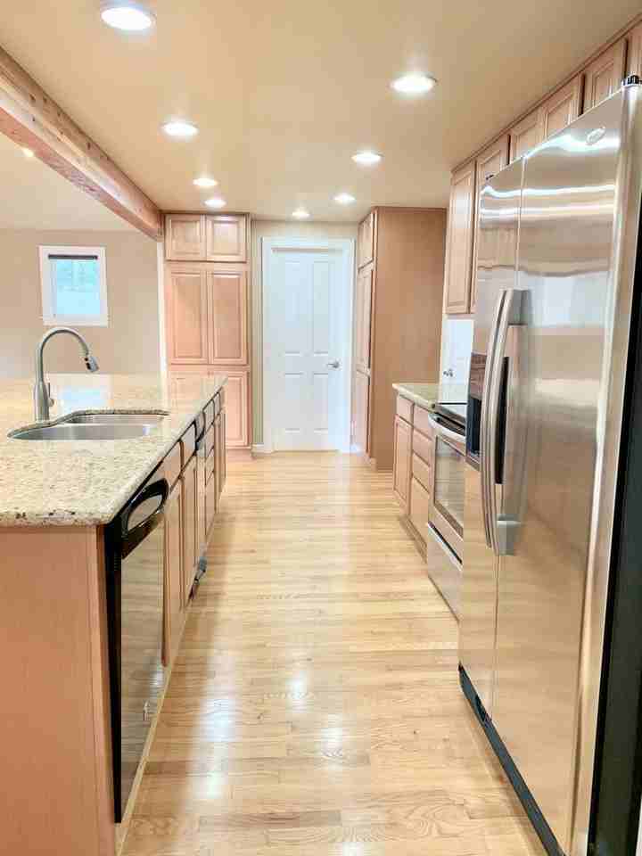 405 167th Ave Se - Photo 5 of 20