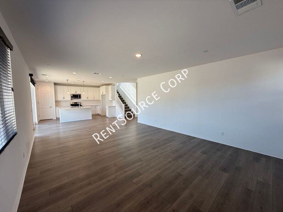 6030 W Avenue J9 - Photo 5 of 36