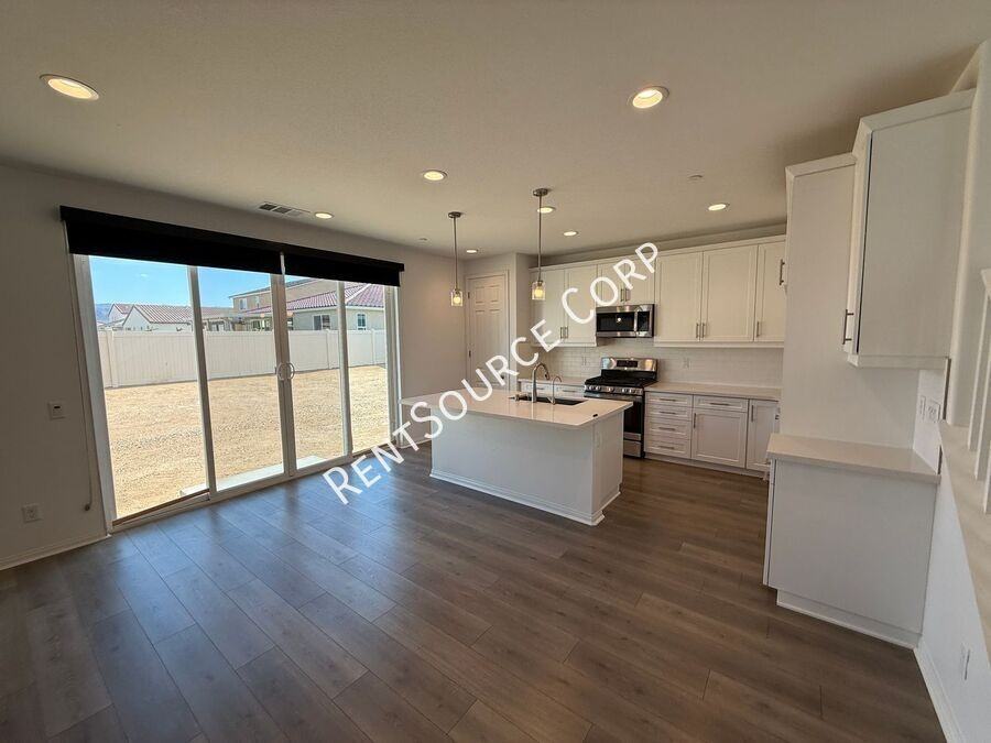 6030 W Avenue J9 - Photo 6 of 36