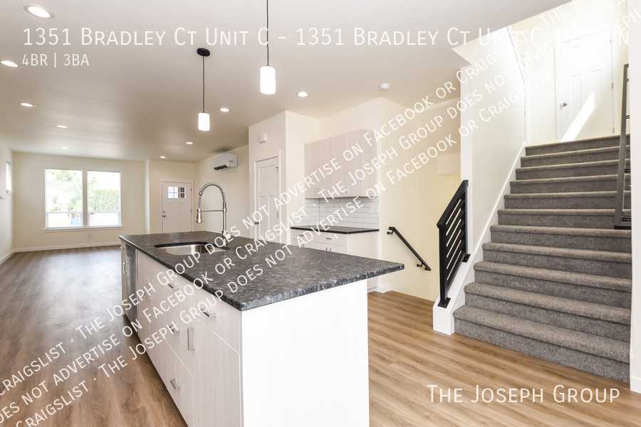 1351 Bradley Ct Unit C - Photo 4 of 22