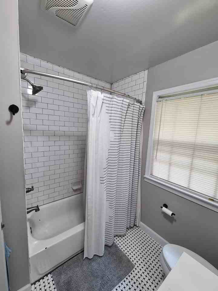 6205 Quebec Pl #2 - Photo 7 of 7
