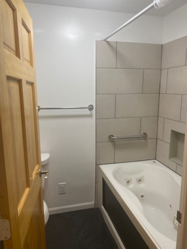 1914 Calvert St #B - Photo 6 of 6