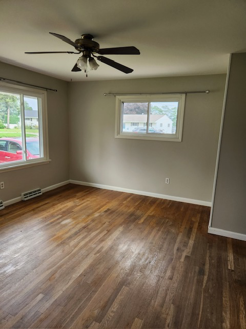 3913 Alan Dr - Photo 3 of 15