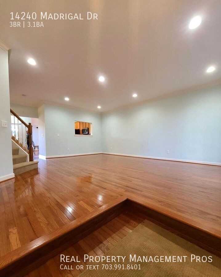 14240 Madrigal Dr - Photo 2 of 21