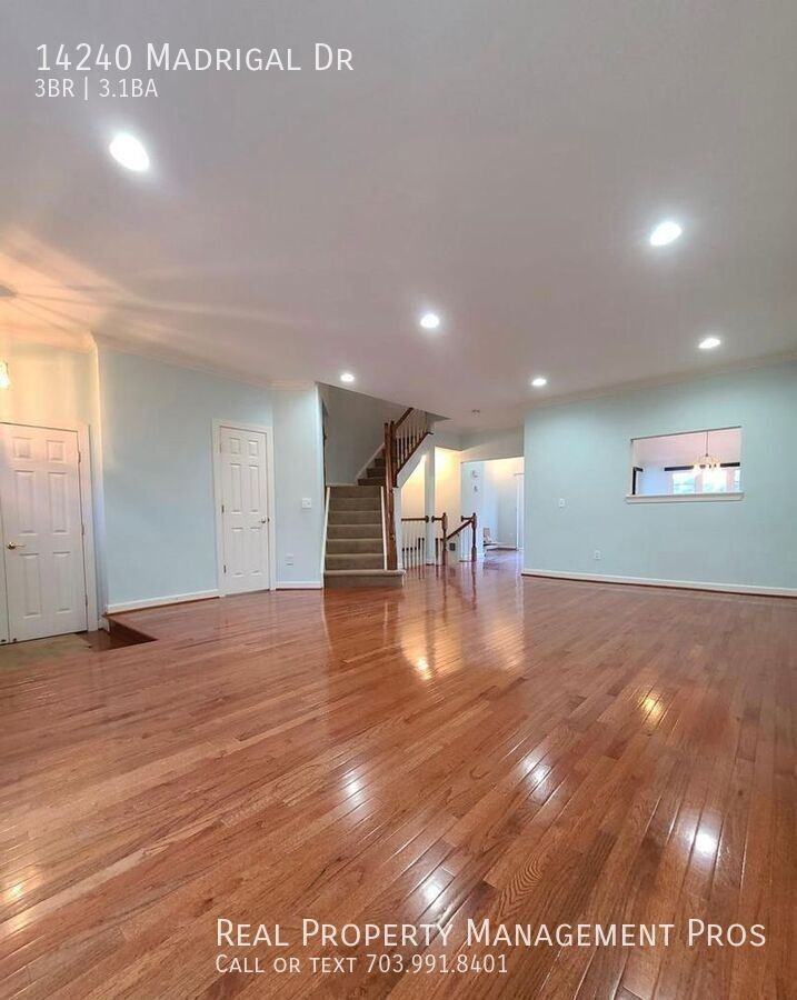 14240 Madrigal Dr - Photo 3 of 21