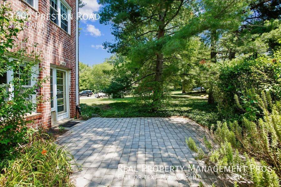 1600 Preston Rd - Photo 2 of 36