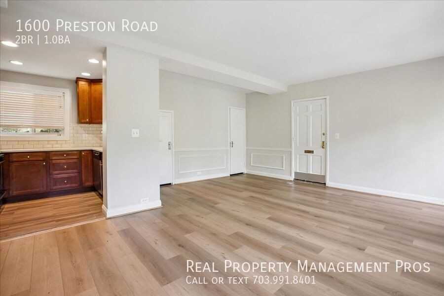 1600 Preston Rd - Photo 6 of 36