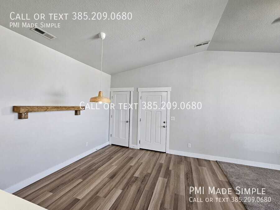4064 W 1850 N #301 - Photo 4 of 39