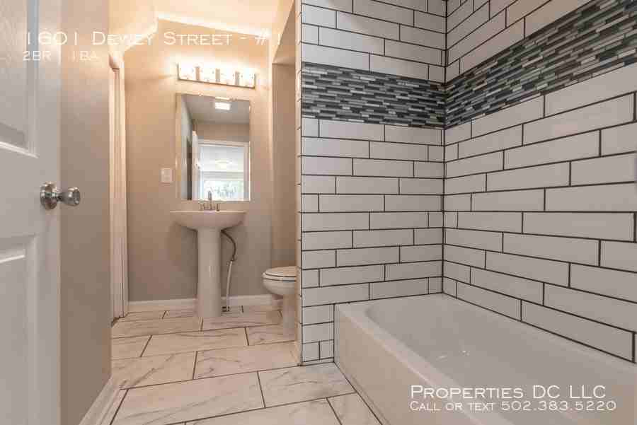 1601 Dewey St #1 - Photo 7 of 13