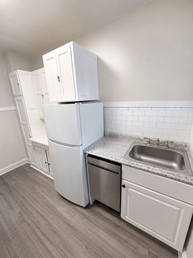 1110 Curtiss St #A3 - Photo 3 of 11