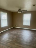 featured image of 622 Luxton St