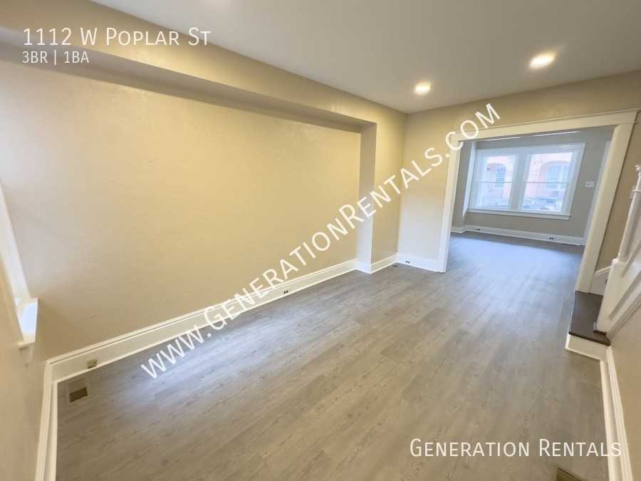 1112 W Poplar St - Photo 4 of 16