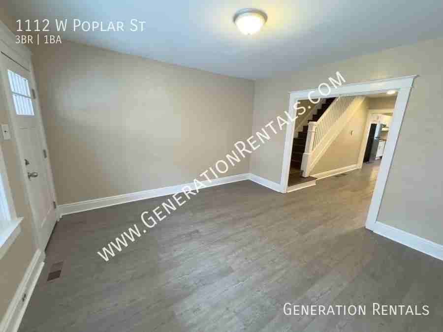 1112 W Poplar St - Photo 6 of 16