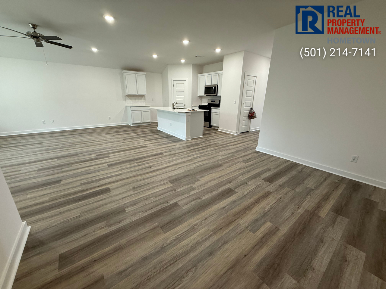 4340 Sloan Dr - Photo 4 of 23