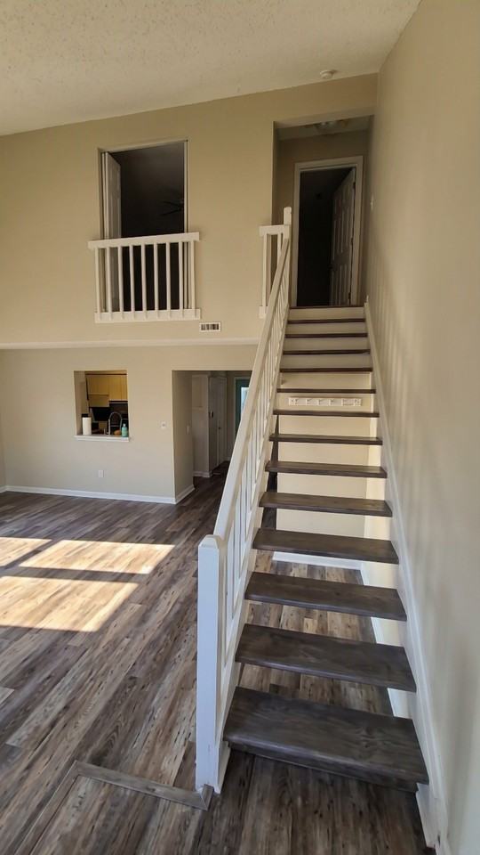 1120 Crist Pl - Photo 5 of 17