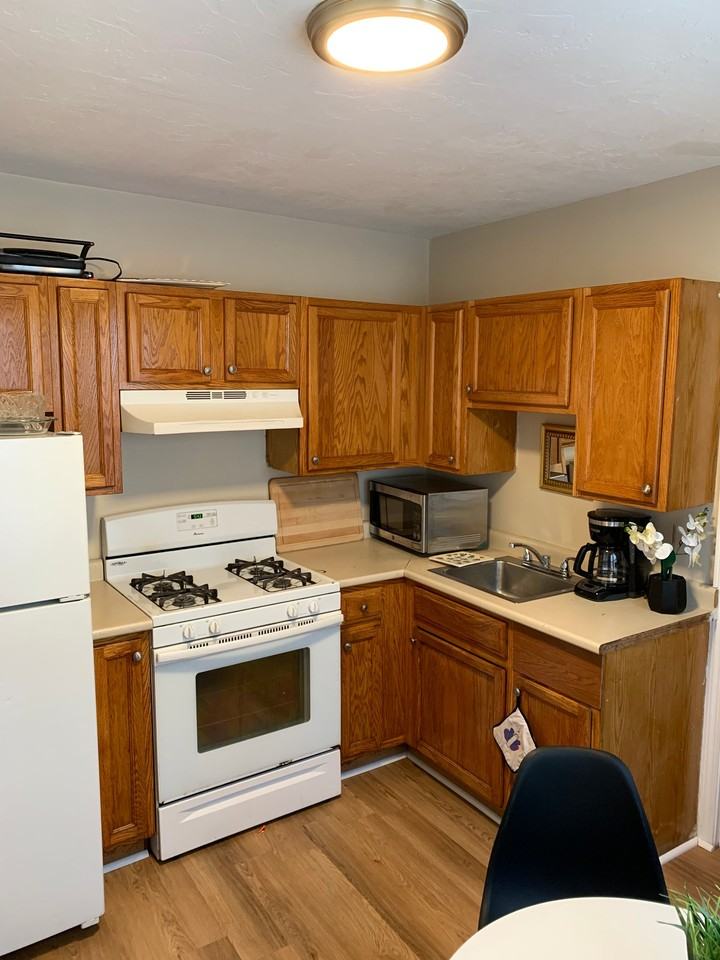1227 Sea St #1 - Photo 3 of 6