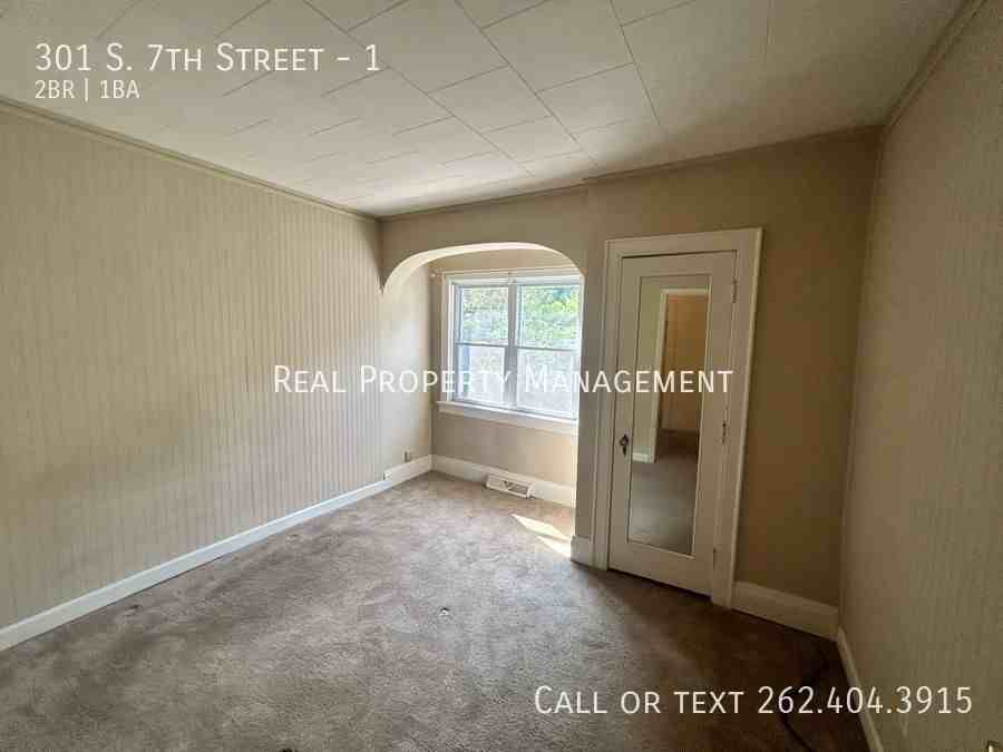 301 S 7th St #1 - Photo 6 of 8