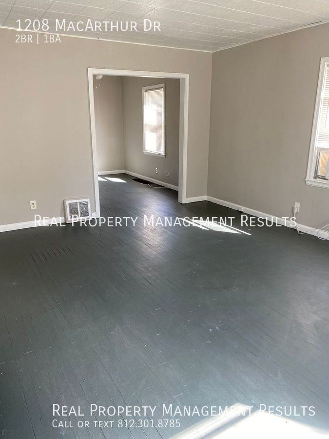 1208 Macarthur Dr - Photo 2 of 16