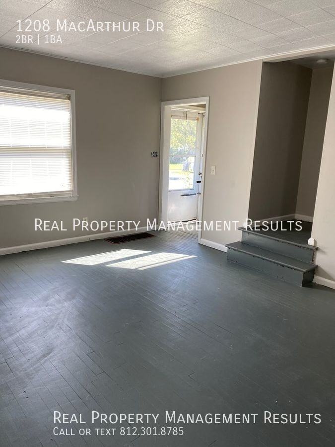 1208 Macarthur Dr - Photo 3 of 16