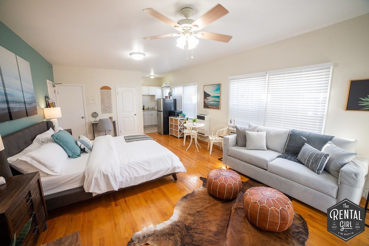 26 Breeze Ave #2 - Photo 5 of 10