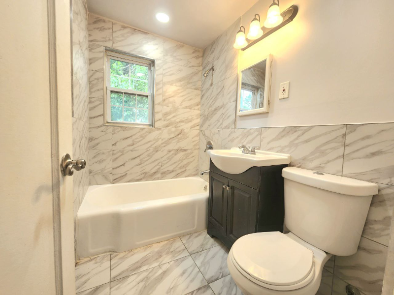 2 Beaumont Pl #2D - Photo 4 of 5