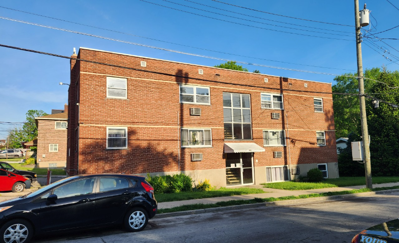 805 Harris Ave #7 - Photo 3 of 16