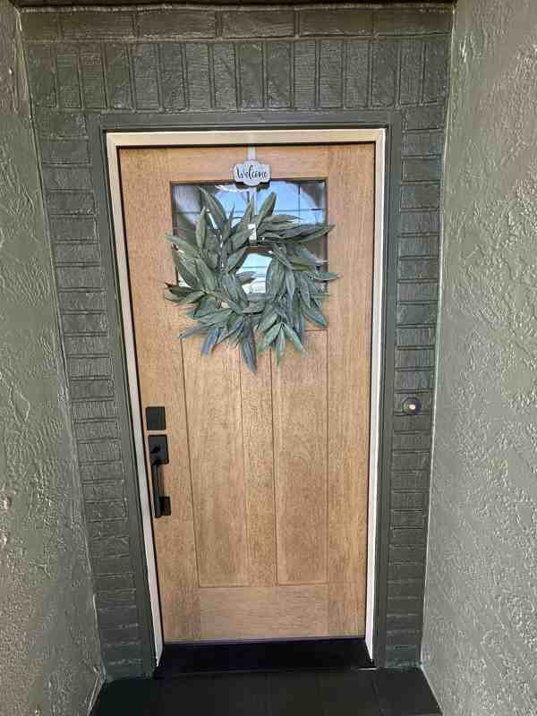 1041 Sawyers Ct - Photo 5 of 50