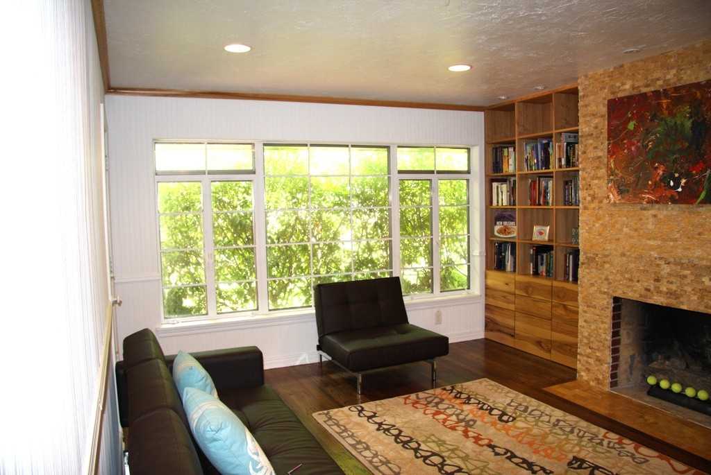 411 Northwest 43rd Street - Photo 3 of 7