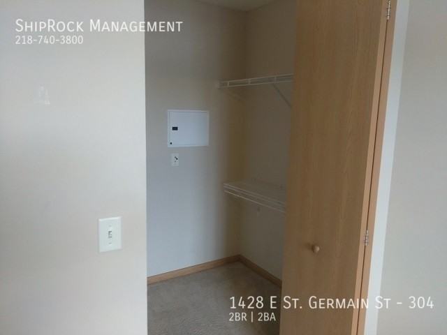 1428 E Saint Germain St #304 - Photo 7 of 16