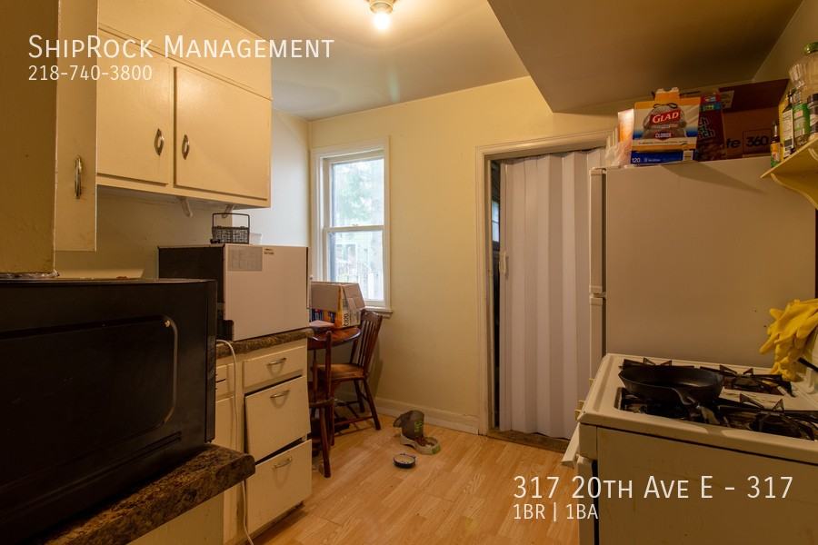 317 20th Ave E #317 - Photo 7 of 8