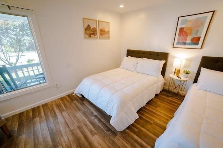 366 3rd St - Photo 4 of 6