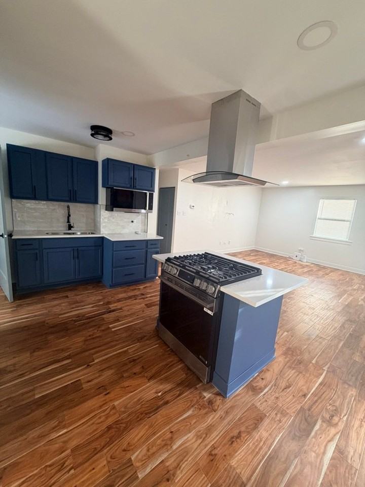 592 Brookline St - Photo 2 of 12