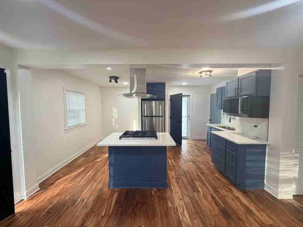 592 Brookline St - Photo 3 of 12