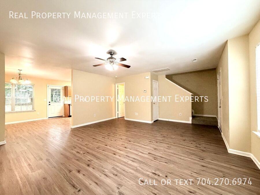 4025 Oakwood Rd - Photo 6 of 14