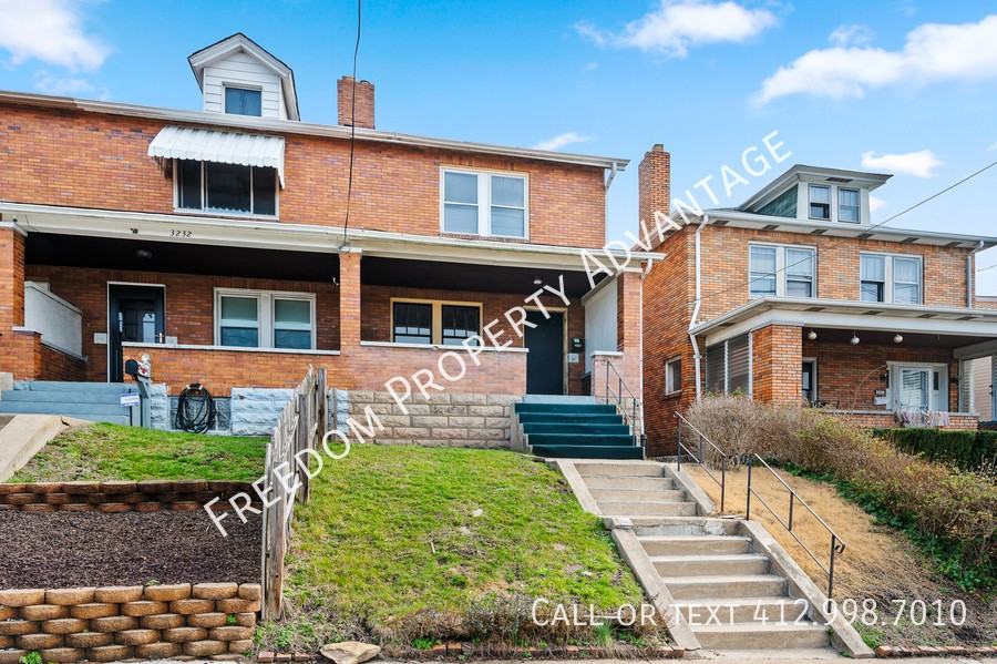 3230 California Ave - Photo 4 of 27