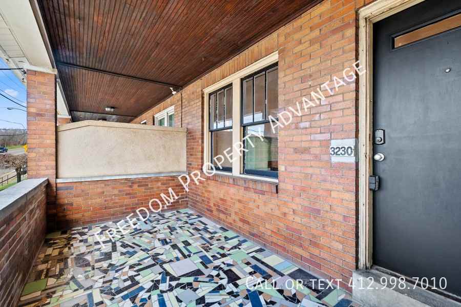 3230 California Ave - Photo 5 of 27