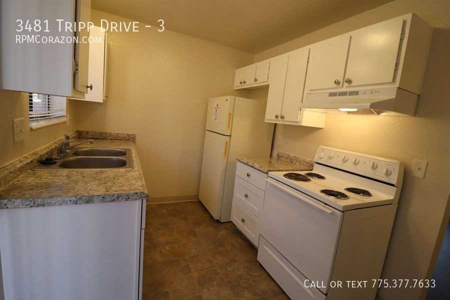 3481 Tripp Dr #3 - Photo 4 of 8