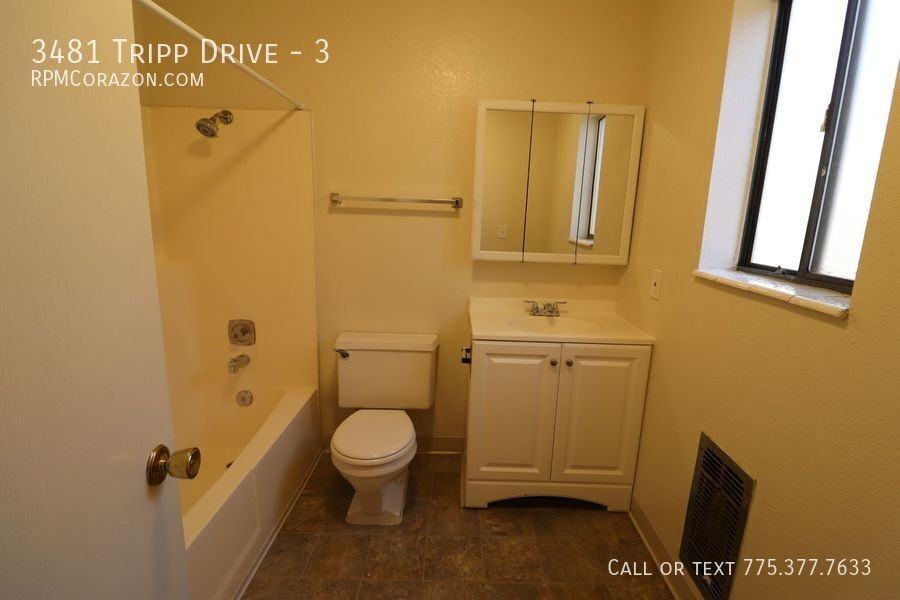 3481 Tripp Dr #3 - Photo 6 of 8