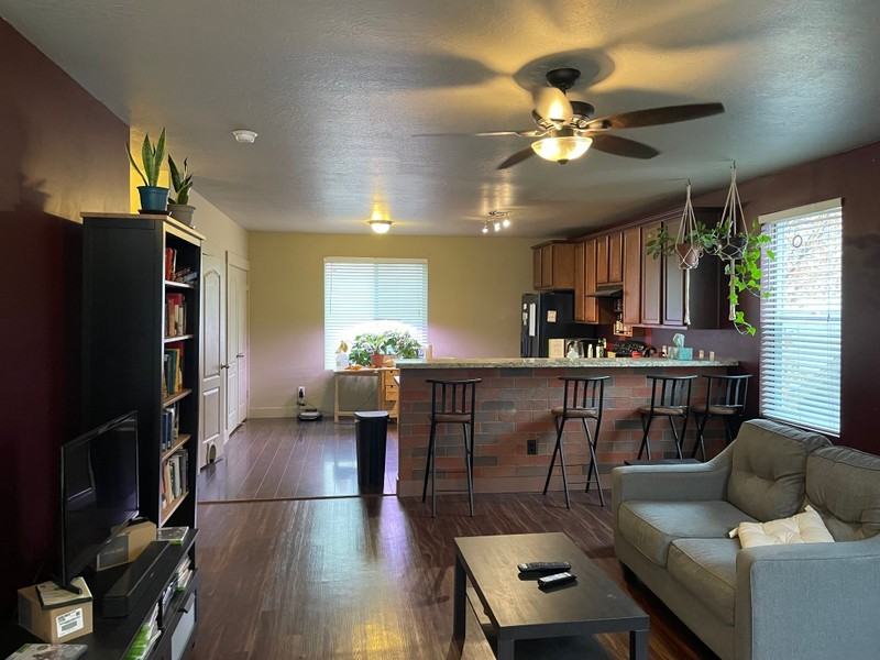 120 W Arbroath Ln - Photo 5 of 5