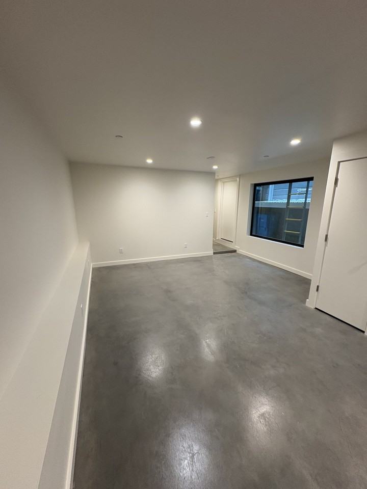 46 Jasper Pl - Photo 4 of 15