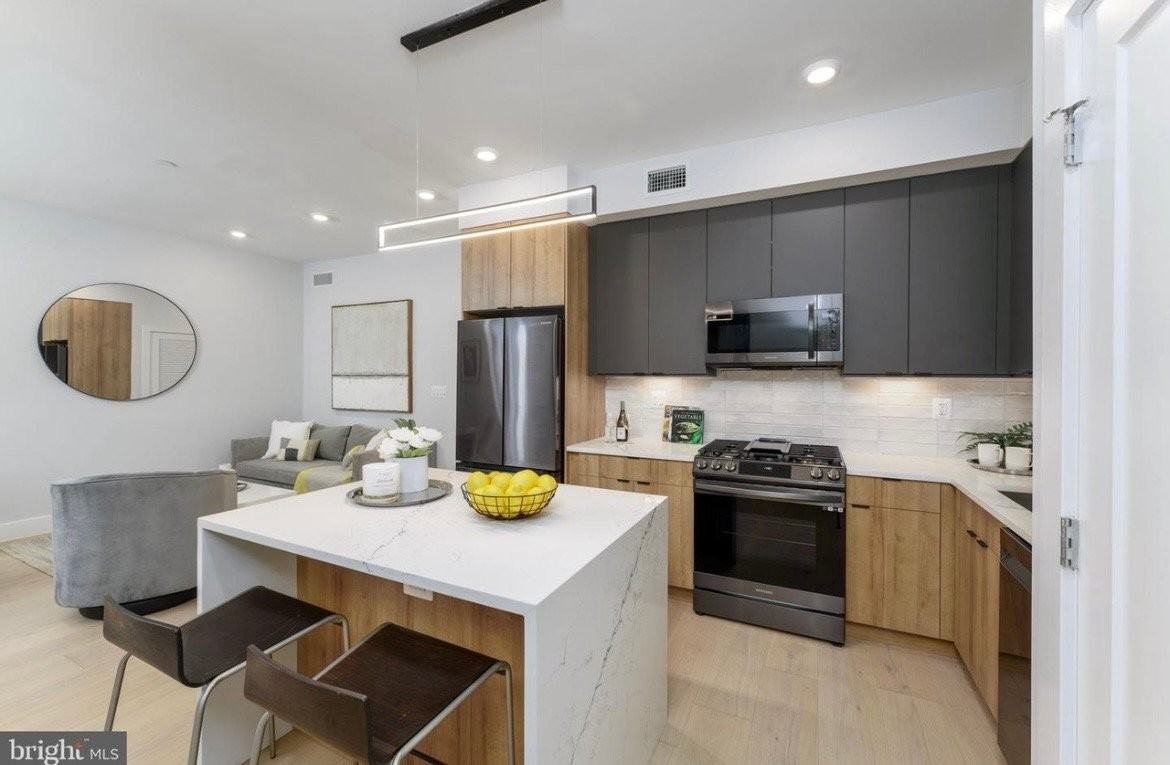 1112 6th St Nw #6 - Photo 4 of 17