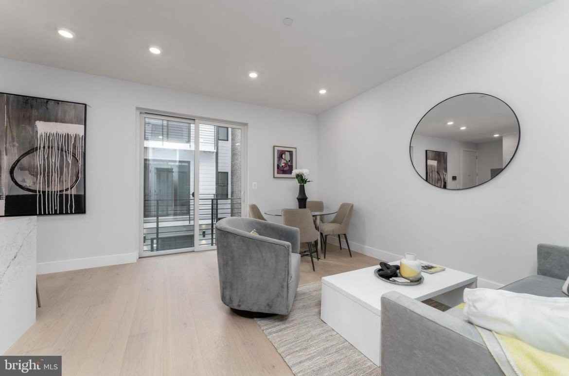 1112 6th St Nw #6 - Photo 5 of 17