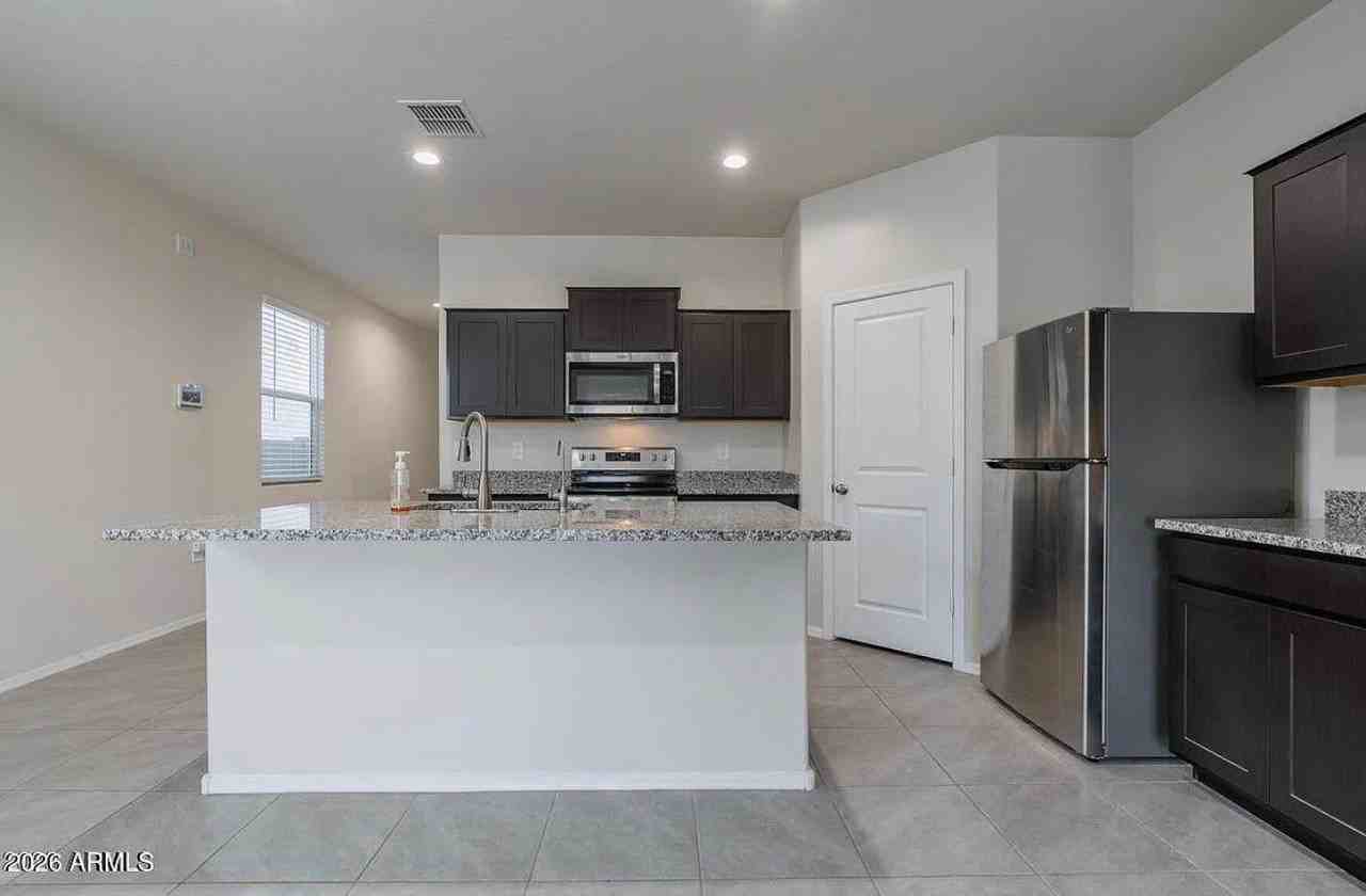 5135 E Umber Rd - Photo 5 of 17