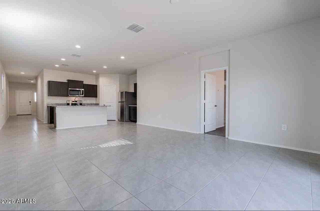 5135 E Umber Rd - Photo 6 of 17