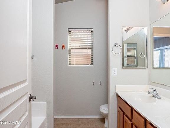 2570 E Silversmith Trl - Photo 7 of 18