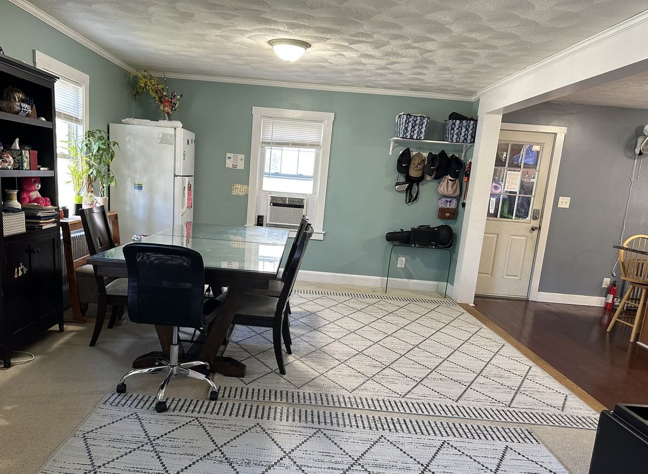 85 Bouchard Ave - Photo 6 of 19