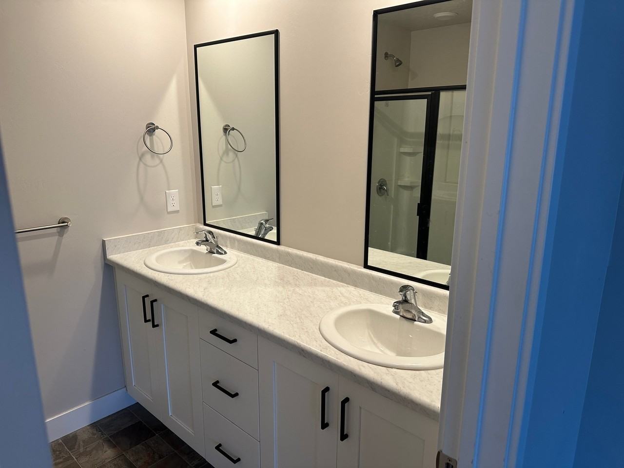 4199 W Gunlock Park Ct - Photo 6 of 10