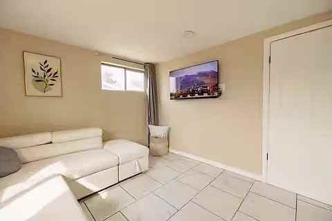 3207 Gregory Ave - Photo 6 of 15
