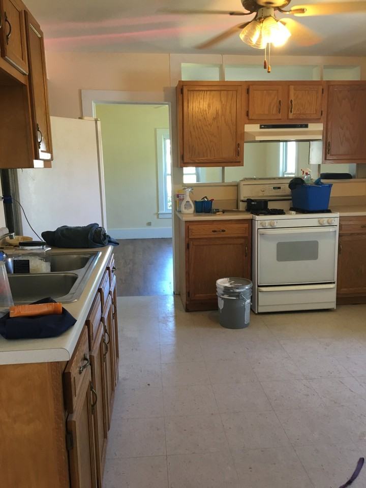 218 Nichols St #B - Photo 2 of 10