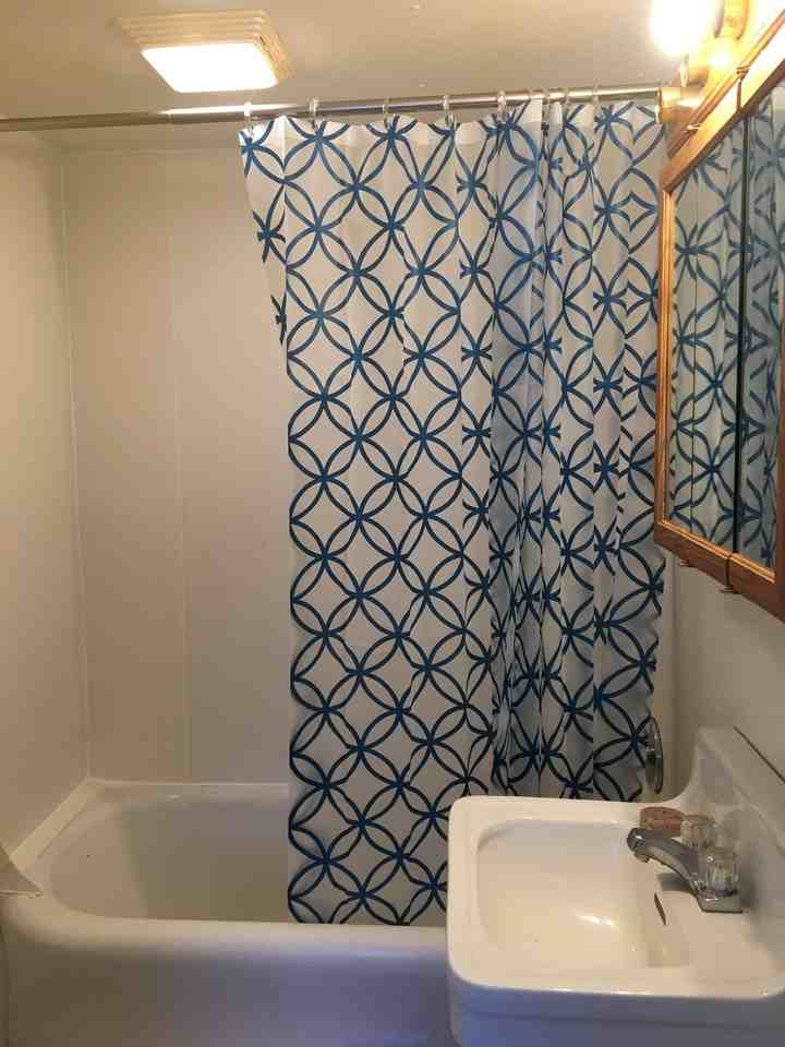 218 Nichols St #B - Photo 4 of 10